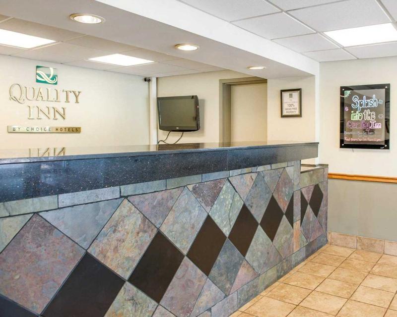 קרופורדסוויל Rodeway Inn Conference Center מראה חיצוני תמונה