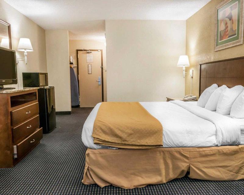 קרופורדסוויל Rodeway Inn Conference Center מראה חיצוני תמונה
