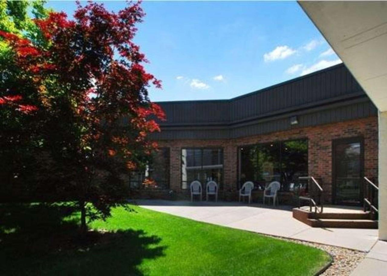 קרופורדסוויל Rodeway Inn Conference Center מראה חיצוני תמונה