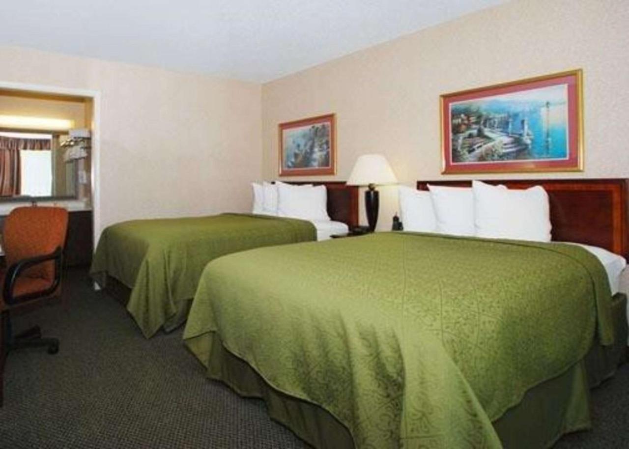 קרופורדסוויל Rodeway Inn Conference Center חדר תמונה